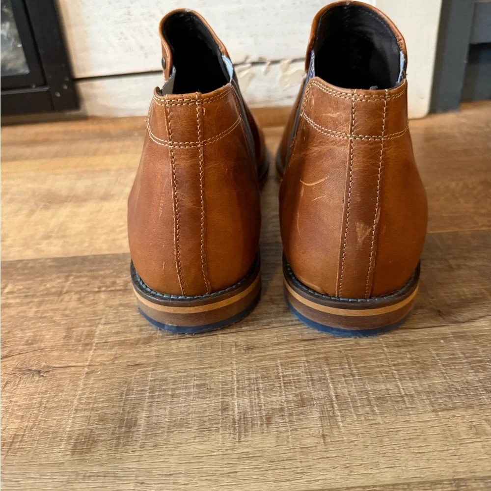Elegant Tan Leather Slip-On Loafers - Picture 5 of 10